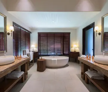 Pool-View-Junior-Suite-Gallery3-800×685-1